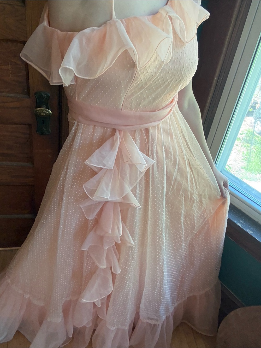 VINTAGE STUNNING Ruffle Asymmetrical Top Maxi Gown Peaches n Cream Swiss Dot 4